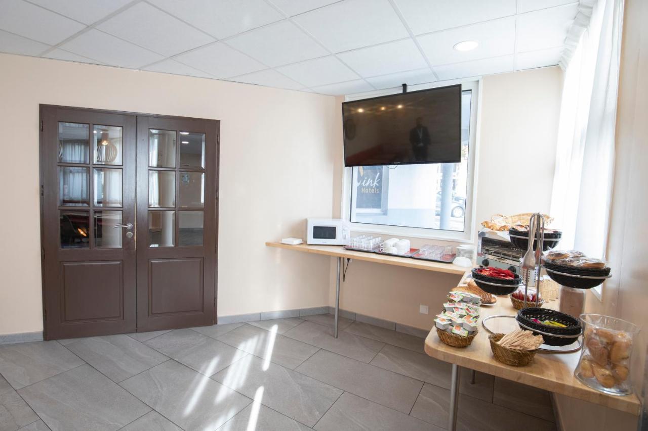 Wink Hotel Juvisy ภายนอก รูปภาพ