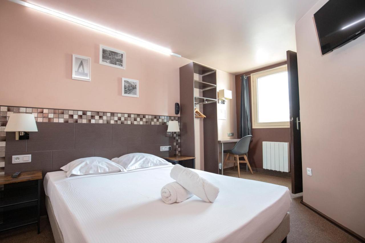 Wink Hotel Juvisy ภายนอก รูปภาพ